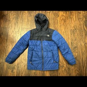 Boys size L reversible north face puffer jacket